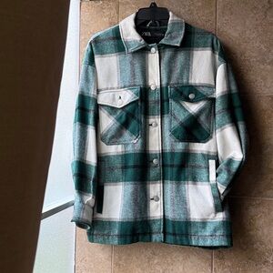 Zara Blogger Fave Green Plaid Shacket Flannel Shirt Jacket Pockets Button Front
